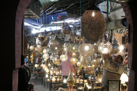 Lampes d'Aladin dans les souks de Marrakech