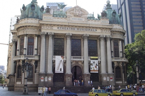 Teatro municipal de Rio de Janeiro via wikimedia Commons