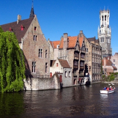 Bruges par -analRozenhoedkaai via Wikimedia Commons