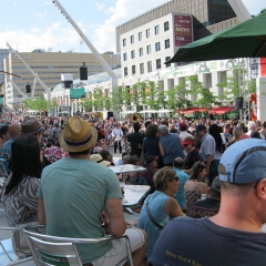 Festival International de Jazz de Montréal  par Jean Gagnon via Wkimedia Commons