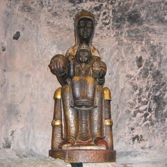 La vierge de Montserrat par Canaan via Wikimedia Commons