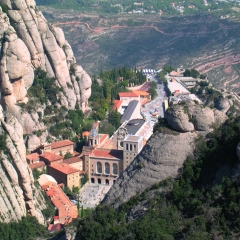 Monastère de Montserrat par Richard Schneider via Wikimedia Commons